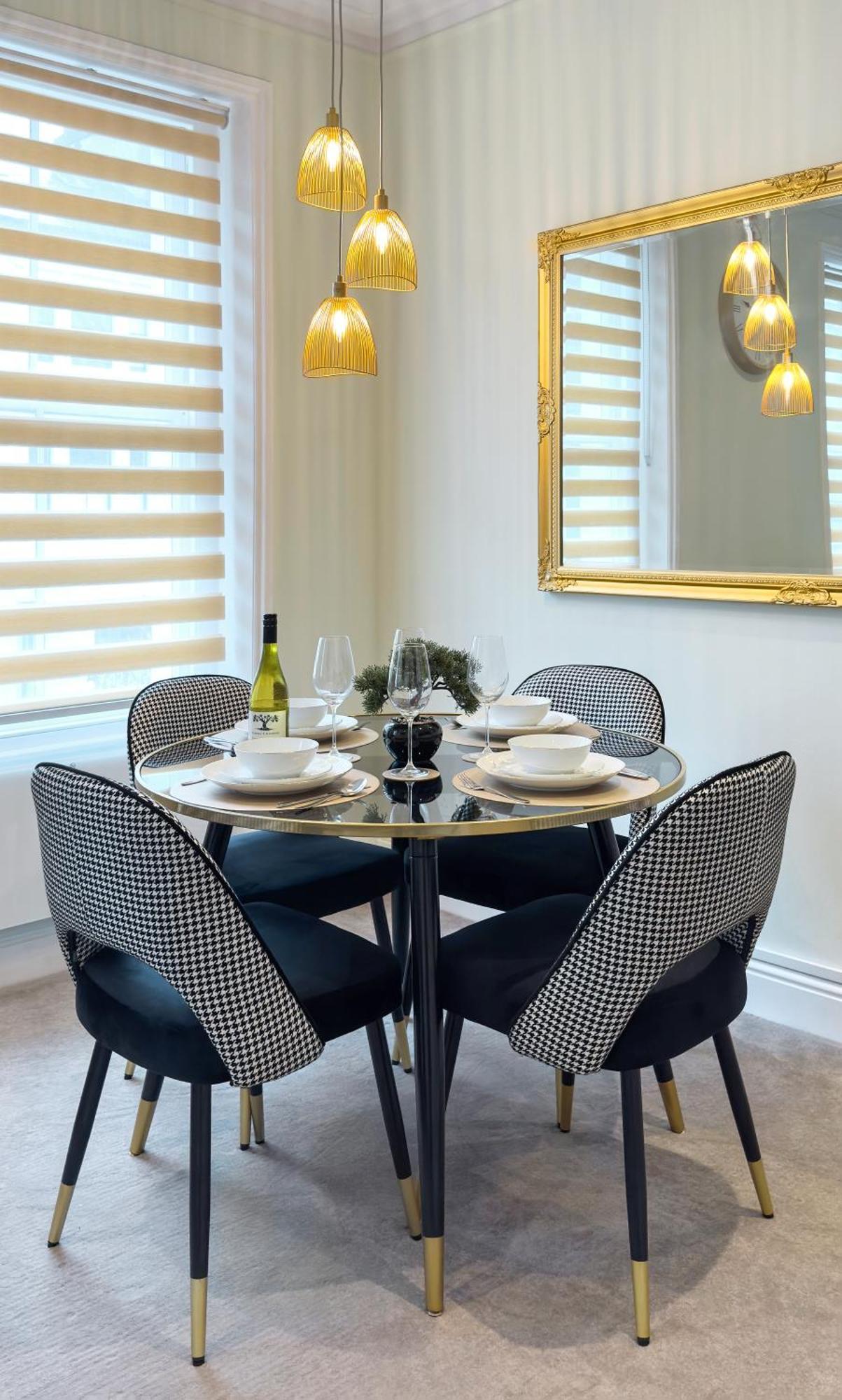 Apartmán Cosy Flat 5 Min From Holland Park Station! Londýn Exteriér fotografie