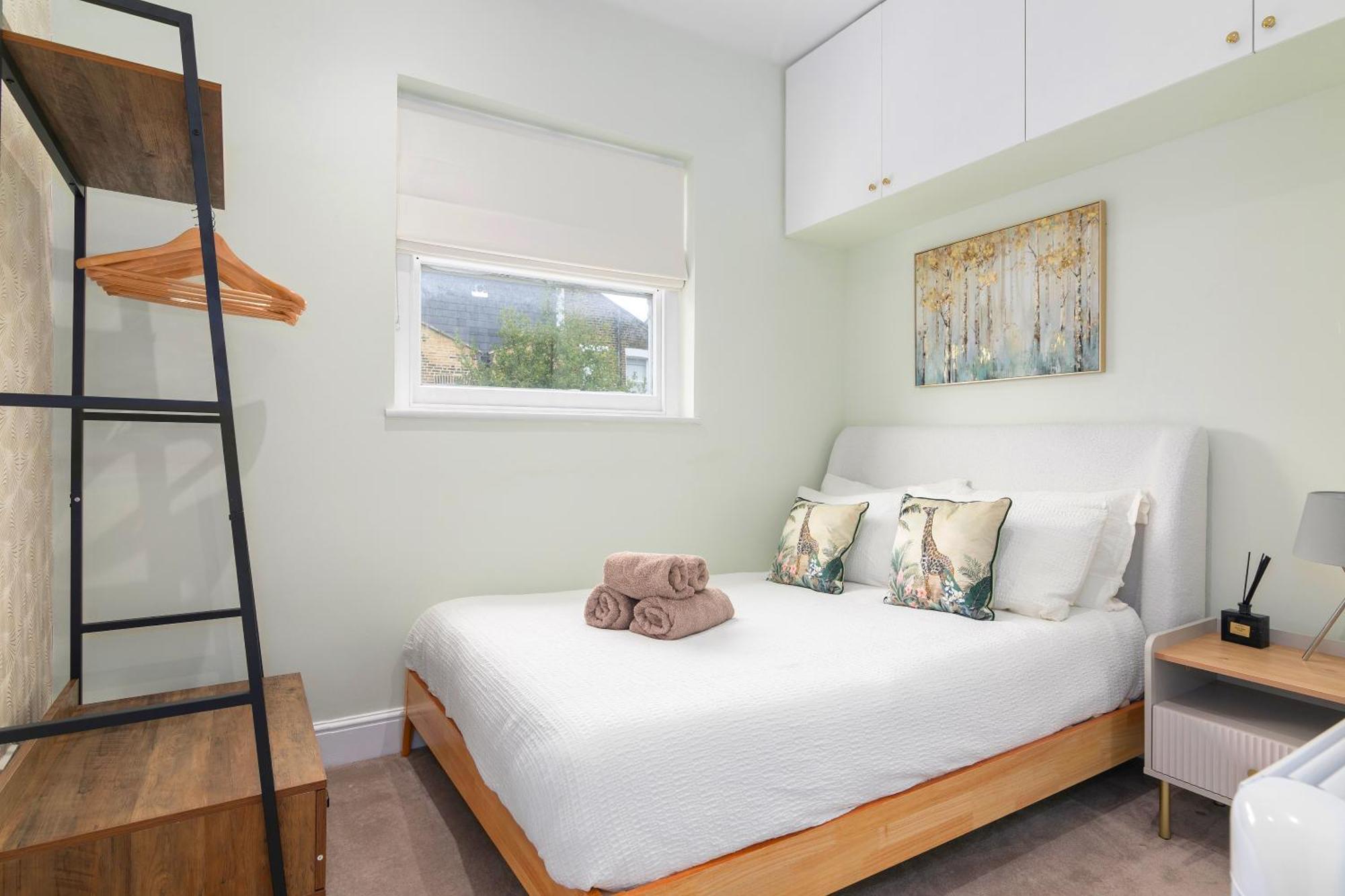Apartmán Cosy Flat 5 Min From Holland Park Station! Londýn Exteriér fotografie
