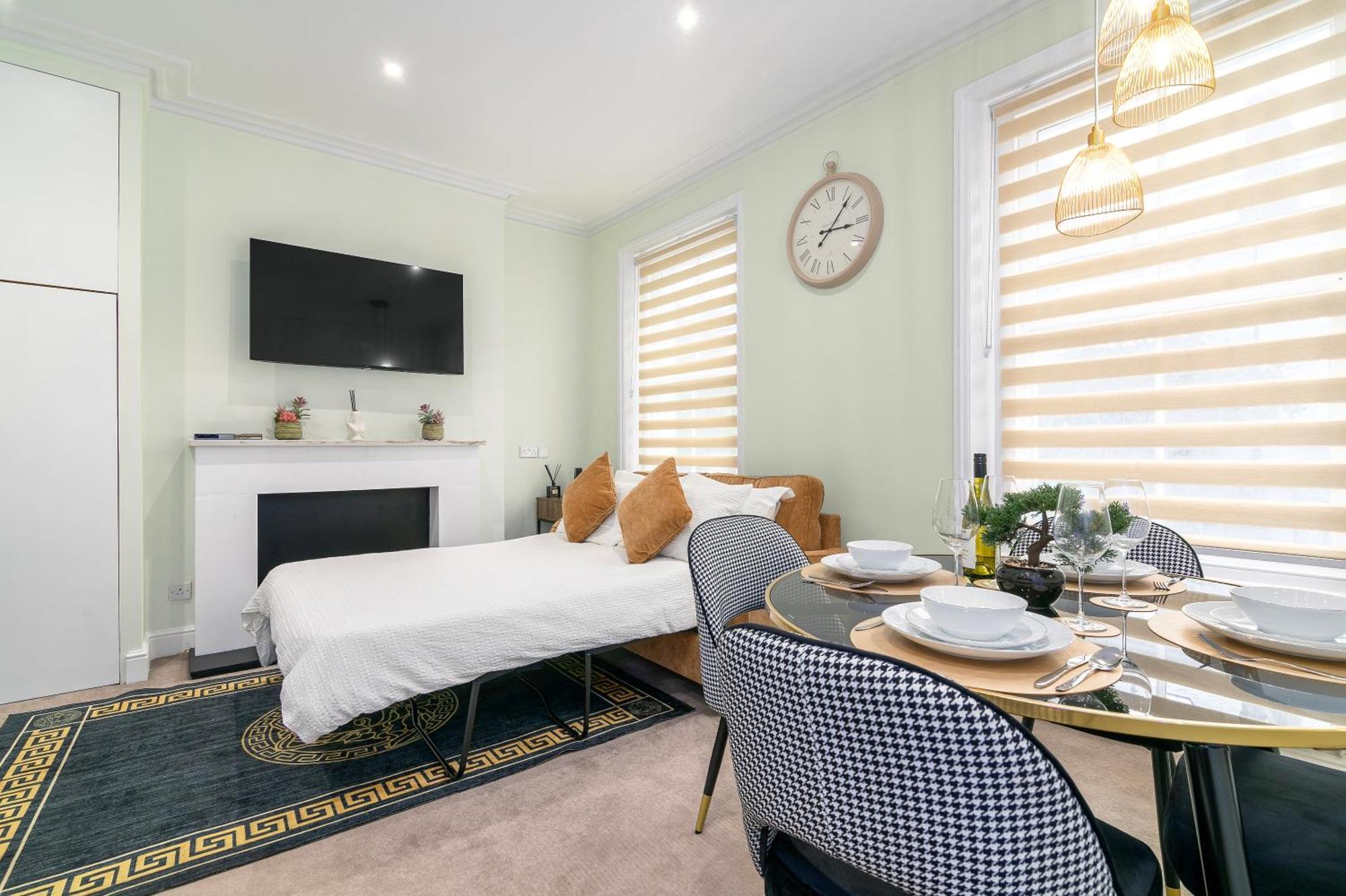Apartmán Cosy Flat 5 Min From Holland Park Station! Londýn Exteriér fotografie